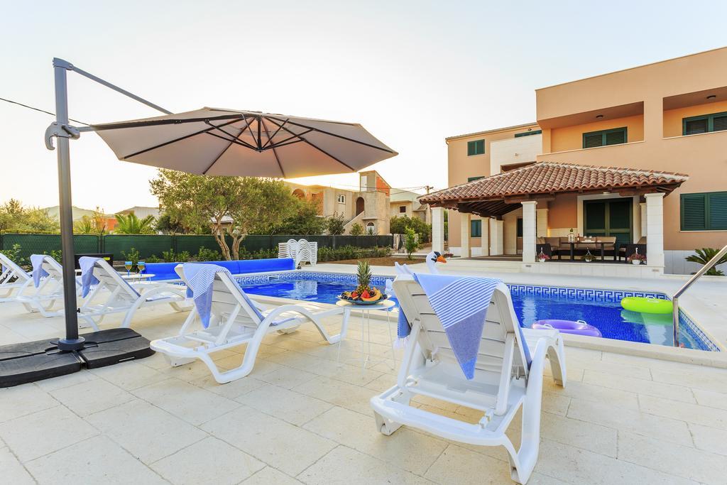 Villa Rusula Rudine  외부 사진