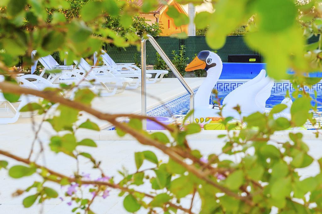 Villa Rusula Rudine  외부 사진